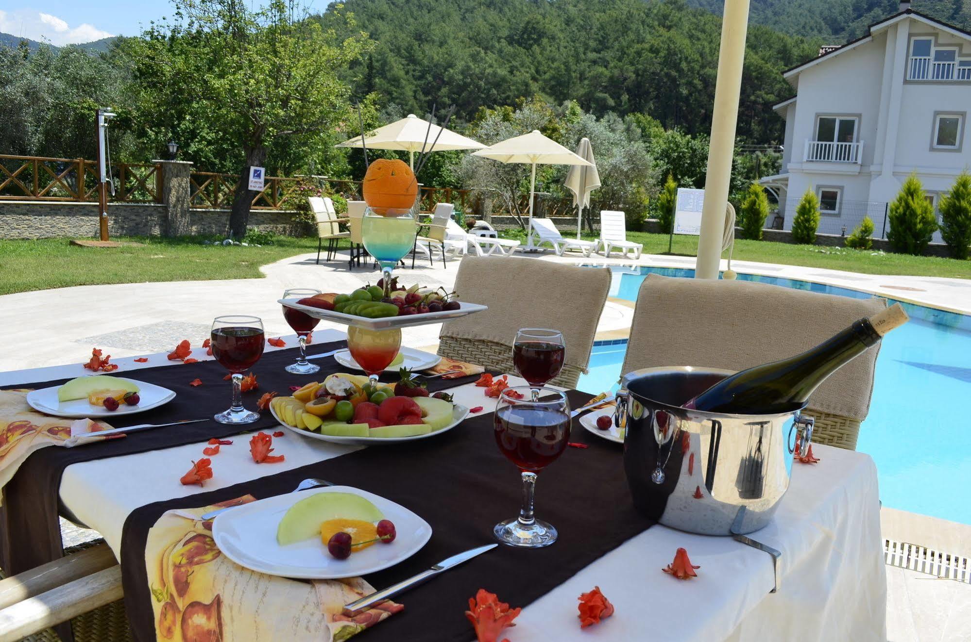 Mesken Inn Hotel 교젝 외부 사진
